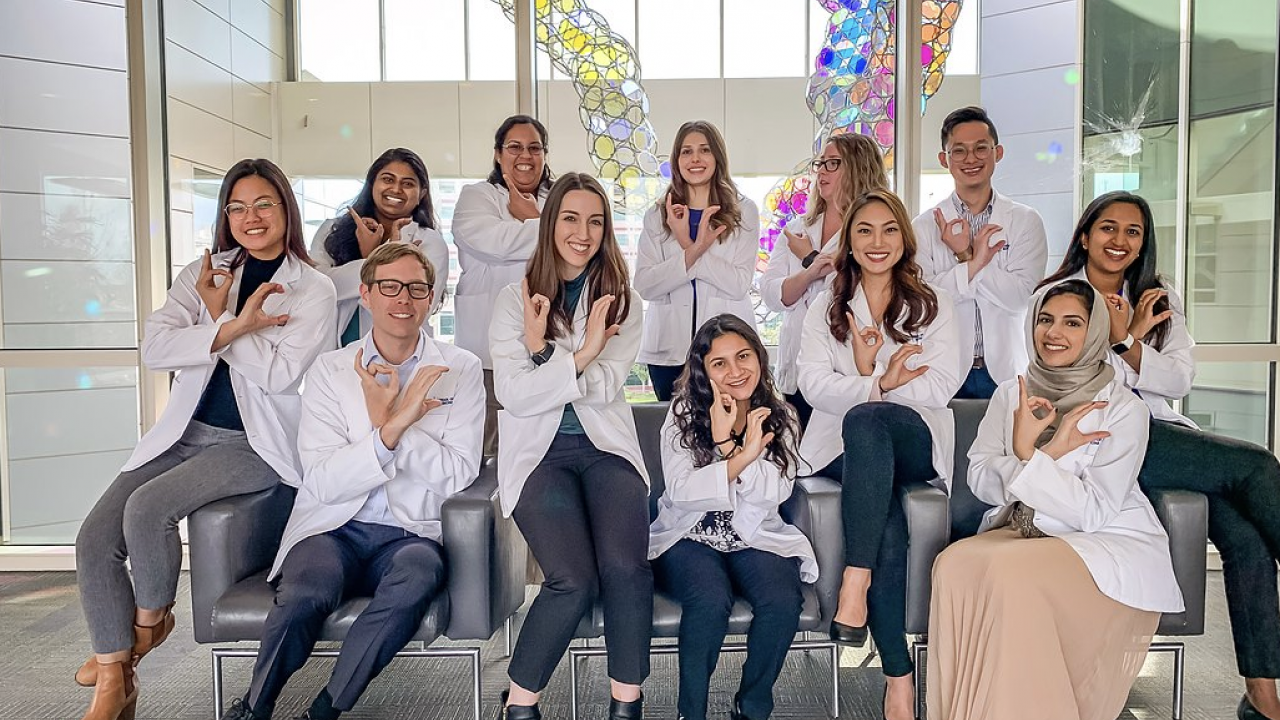 Medical Students at UC Davis Volunteering at SRCs